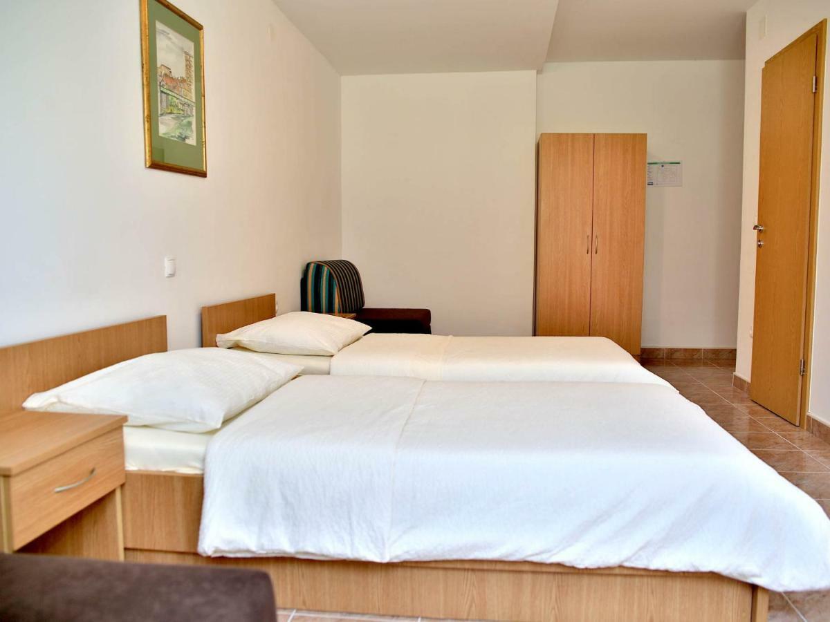 Motel Dobra 더가리사 외부 사진